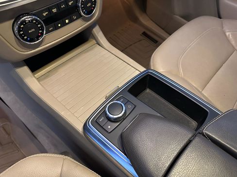 Used 2015 Mercedes-Benz ML 350 4MATIC image 25