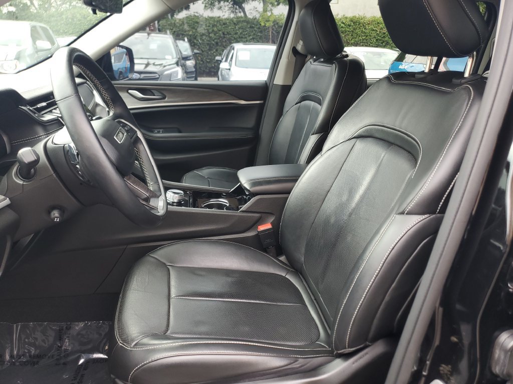 Used 2022 Jeep Grand Cherokee L Limited w/ Luxury Tech Group II RWD image 17