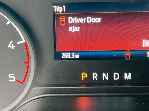 New 2026 Ford F550 4x4 Crew Cab image 2