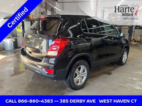 Used 2022 Chevrolet Trax LS w/ Tint and Cruise Package image 5