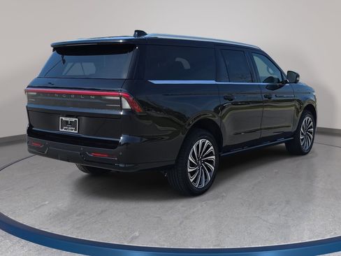 New 2026 Lincoln Navigator L Black Label AWD/4WD image 5