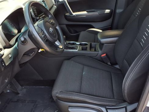 Used 2018 Kia Sportage LX FWD image 17