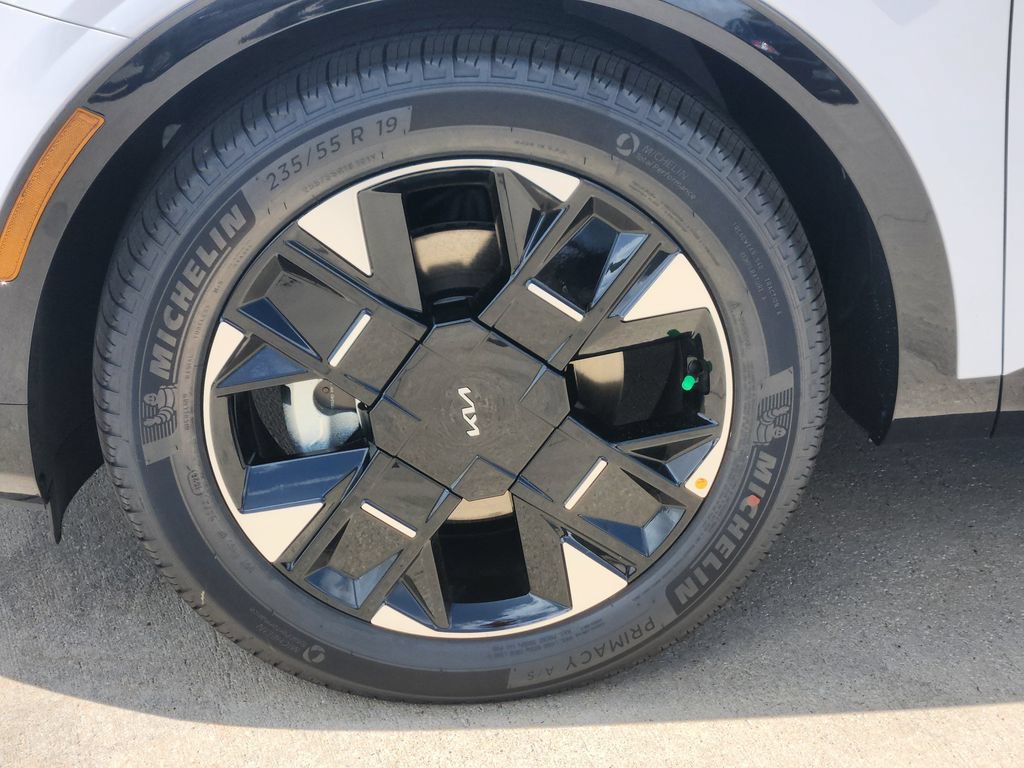 New 2026 Kia Sportage SX FWD image 9