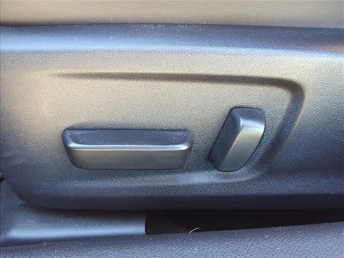 Used 2025 Lexus IS 300 w/ Comfort Package RWD image 10