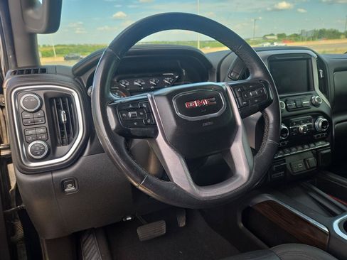Used 2021 GMC Sierra 1500 SLT w/ SLT Premium Plus Package AWD/4WD image 11