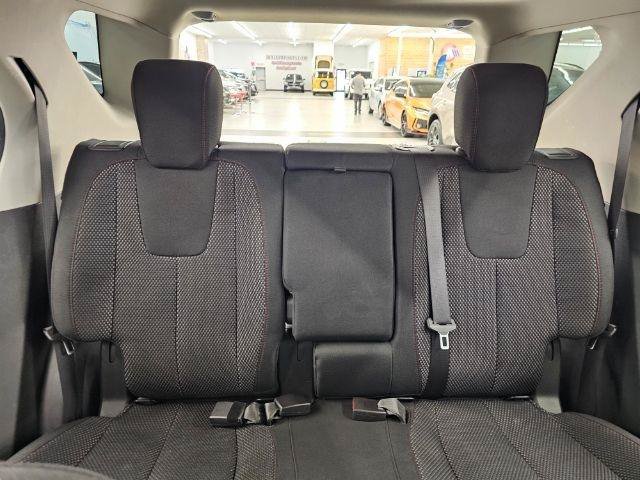 Used 2017 Chevrolet Equinox LT w/ Convenience Package FWD image 12