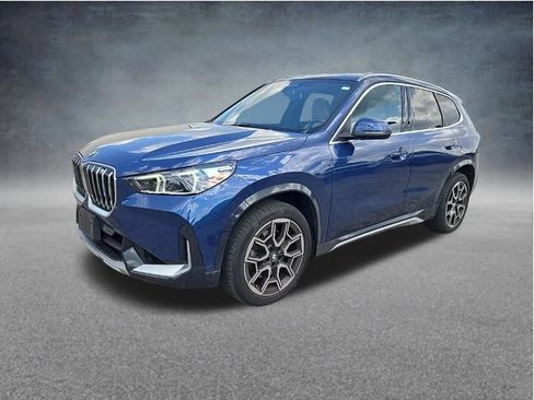 Used 2025 BMW X1 xDrive28i w/ Convenience Package AWD/4WD image 3