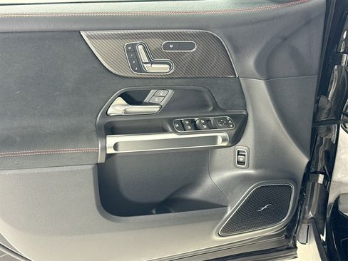 Certified 2025 Mercedes-Benz GLB 250 image 18