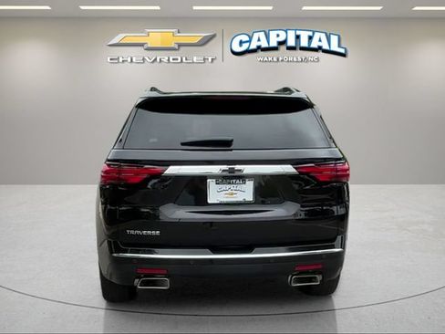 Used 2023 Chevrolet Traverse High Country w/ LPO, Floor Liner Package FWD image 4