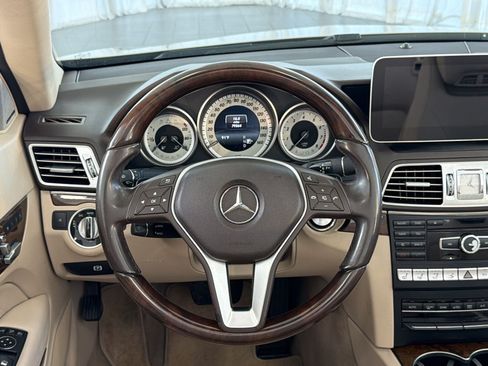 Used 2015 Mercedes-Benz E 400 Cabriolet image 27