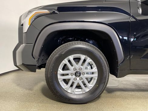 New 2026 Toyota Tundra SR5 AWD/4WD image 11