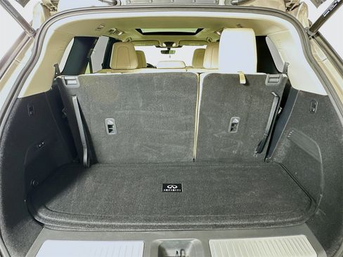 Used 2023 INFINITI QX60 Sensory w/ Cargo Package image 29