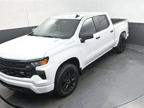 Used 2026 Chevrolet Silverado 1500 Custom AWD/4WD image 29