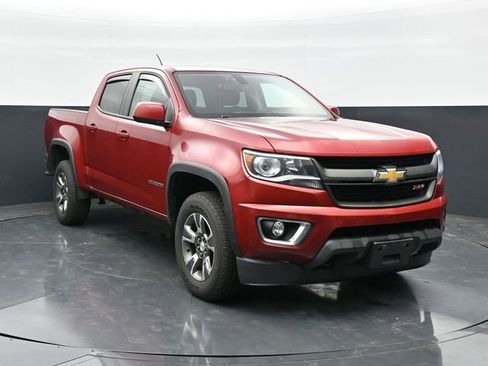 Used 2015 Chevrolet Colorado Z71 AWD/4WD image 4