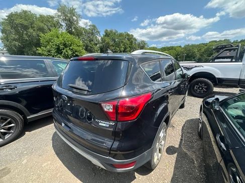 Used 2019 Ford Escape Titanium AWD/4WD image 4