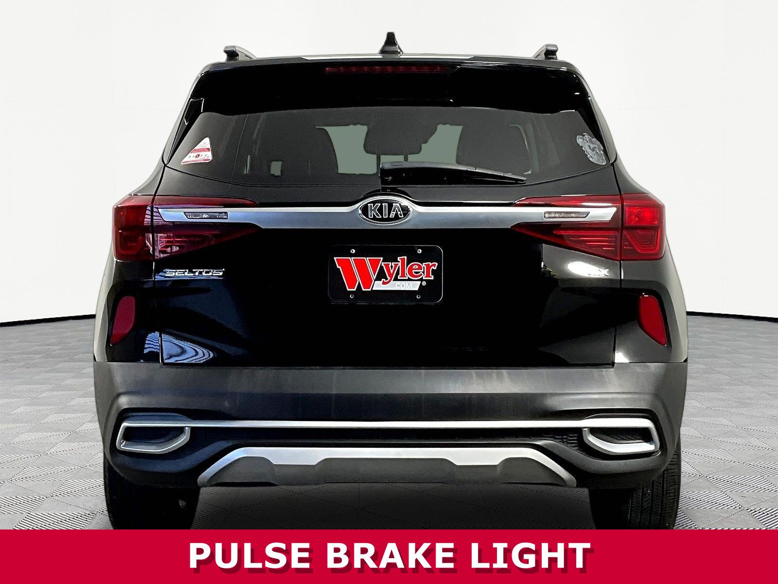 Used 2021 Kia Seltos EX AWD/4WD image 5