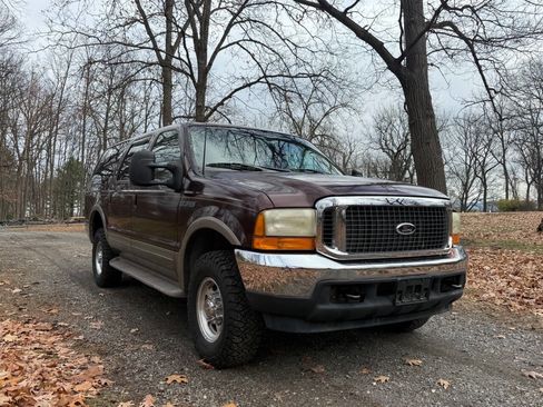 Used 2001 Ford Excursion Limited image 10