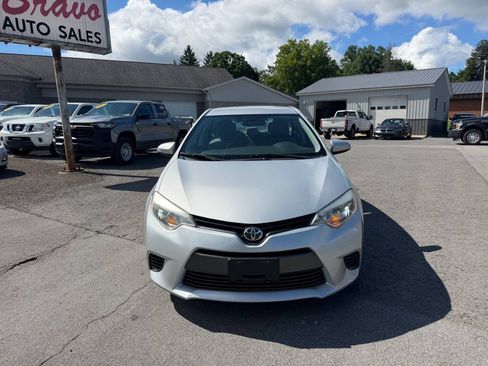 Used 2016 Toyota Corolla LE FWD image 8