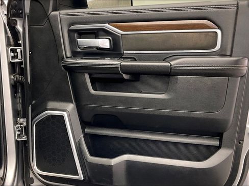 Used 2022 RAM 2500 Laramie image 25