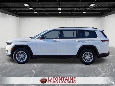 Used 2023 Jeep Grand Cherokee L Laredo image 2