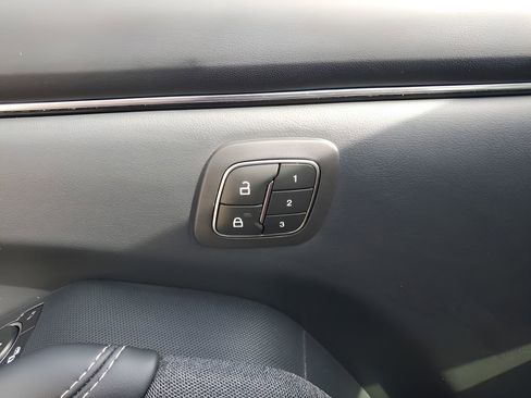 Used 2021 Ford Mustang Mach-E Premium image 27