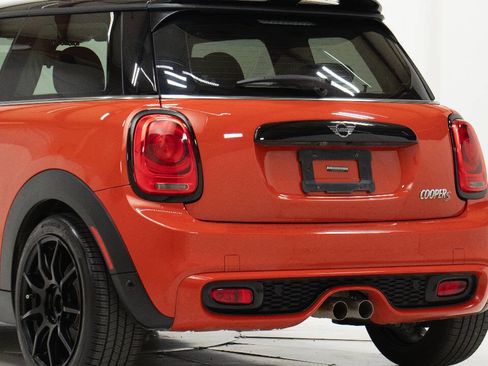 Used 2019 MINI Cooper S image 14