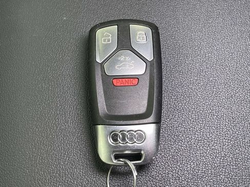 Certified 2025 Audi Q5 2.0T Premium AWD/4WD image 43