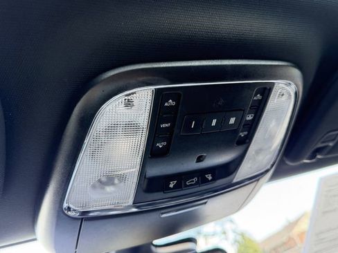 Used 2019 Jeep Grand Cherokee High Altitude RWD image 26