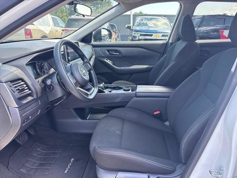 Used 2024 Nissan Rogue S AWD/4WD image 11