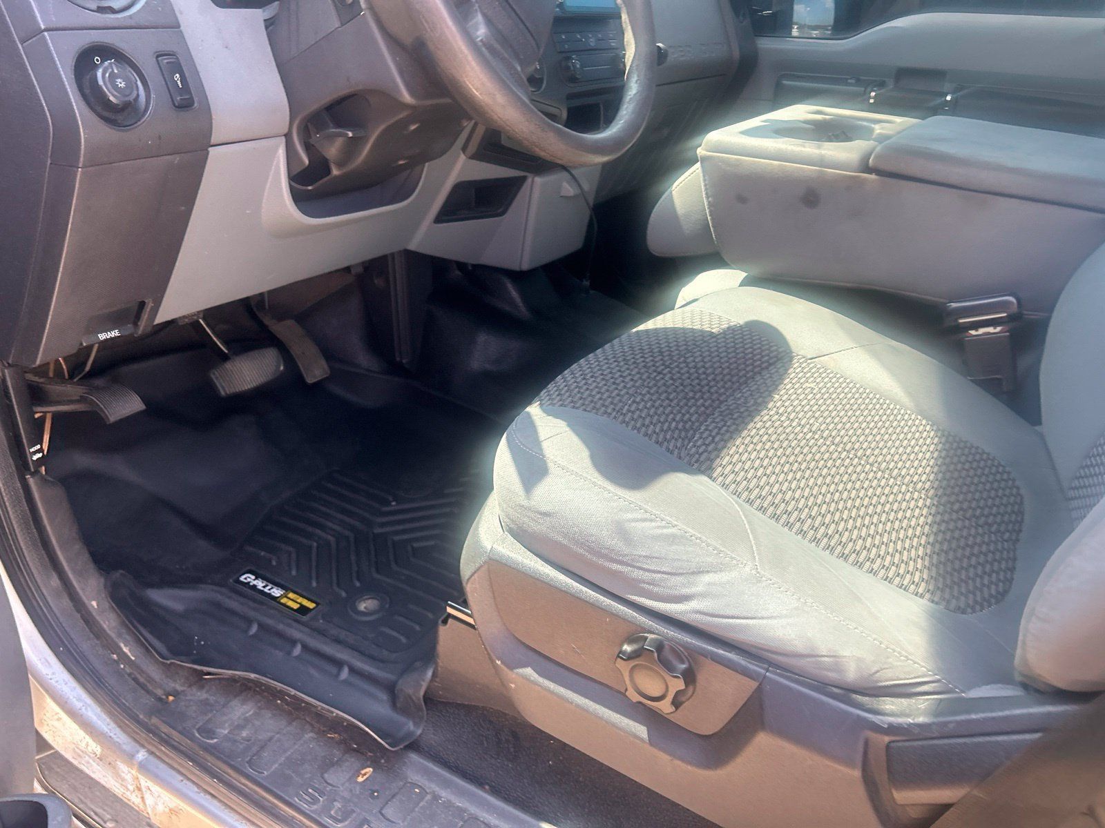 Used 2015 Ford F250 XL w/ Power Equipment Group AWD/4WD image 8