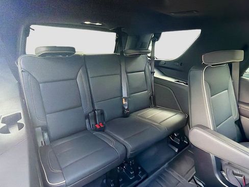 Used 2026 Chevrolet Tahoe Premier RWD image 22