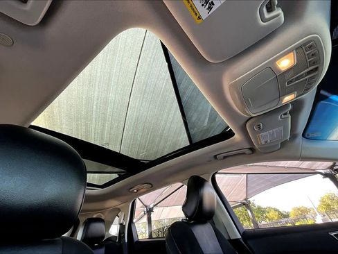 Used 2015 Ford Edge Sport image 11