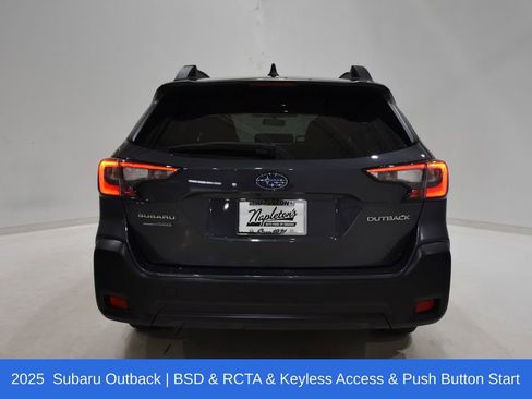 Used 2025 Subaru Outback Premium image 5