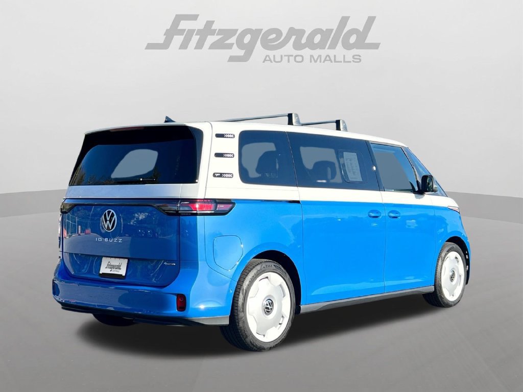 Used 2025 Volkswagen ID. Buzz 1st Edition AWD/4WD image 16