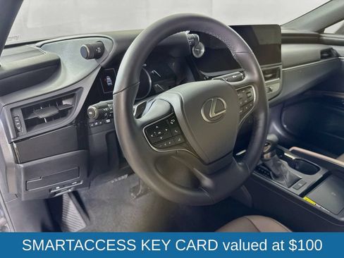 Used 2025 Lexus ES 350 w/ Premium Package FWD image 11
