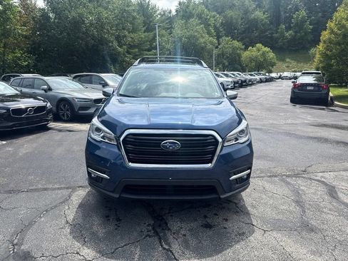 Used 2022 Subaru Ascent Touring AWD/4WD image 2