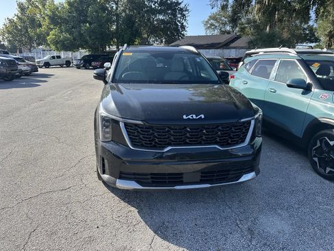 Used 2025 Kia Sorento S w/ Panoramic Sunroof Package FWD image 6