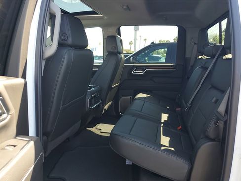New 2026 GMC Sierra 3500 Denali w/ Denali Reserve Package image 10