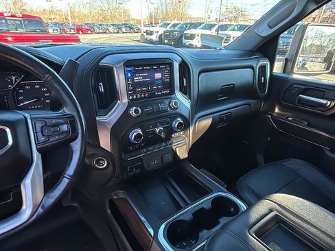 Certified 2020 GMC Sierra 2500 SLT w/ SLT Convenience Package image 21