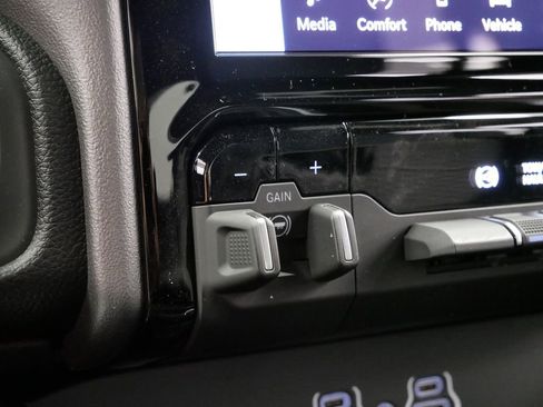New 2026 RAM 3500 Big Horn AWD/4WD image 39