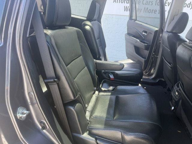 Used 2019 Honda Pilot Elite image 12
