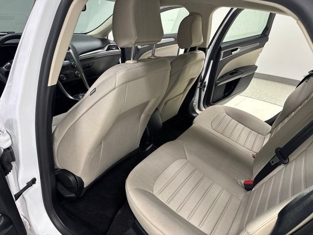 Used 2020 Ford Fusion S FWD image 21