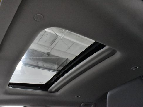 Certified 2024 Honda HR-V EX-L image 20