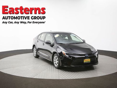 Used 2025 Toyota Corolla LE FWD image 52