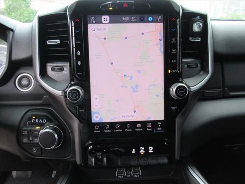 Used 2025 RAM 1500 Big Horn image 25