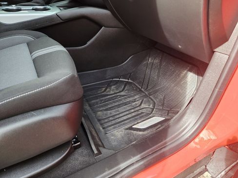 Used 2025 Chevrolet Blazer LT w/ Convenience Package image 52