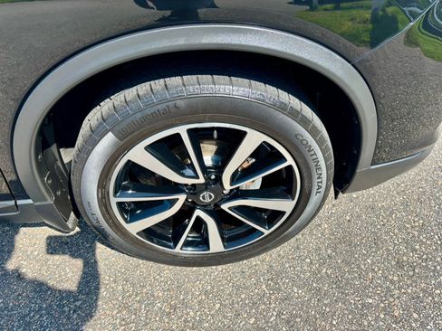 Used 2018 Nissan Rogue SL w/ Premium Package AWD/4WD image 36