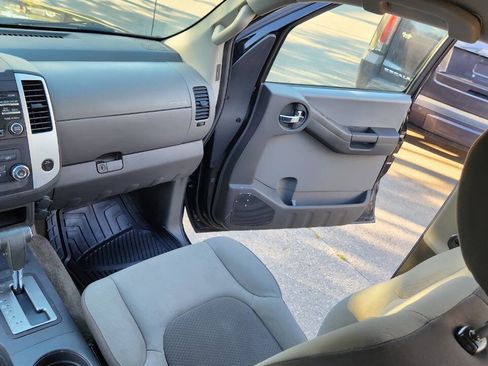 Used 2014 Nissan Xterra S image 30