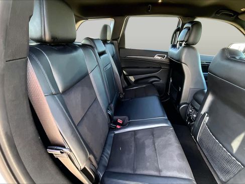 Used 2021 Jeep Grand Cherokee Laredo X RWD image 19