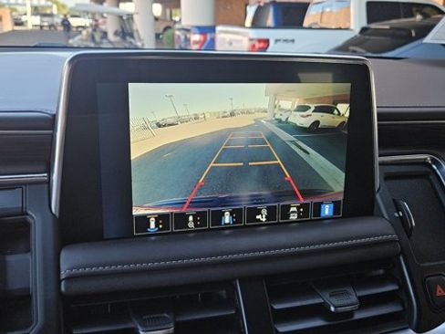 Used 2022 Chevrolet Tahoe Z71 w/ Luxury Package image 22